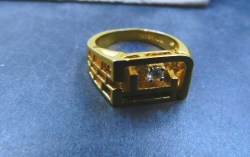 18k hge 10 ring